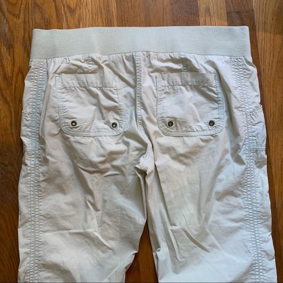 Mint green pastel capris pants - Picture 9 of 14